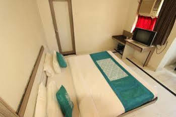 Hotel Saikripa Imperial Daman Exterior photo