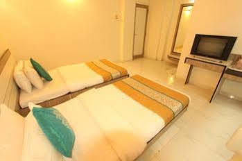 Hotel Saikripa Imperial Daman Exterior photo